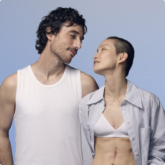 2025 la roche posay brand men women standing