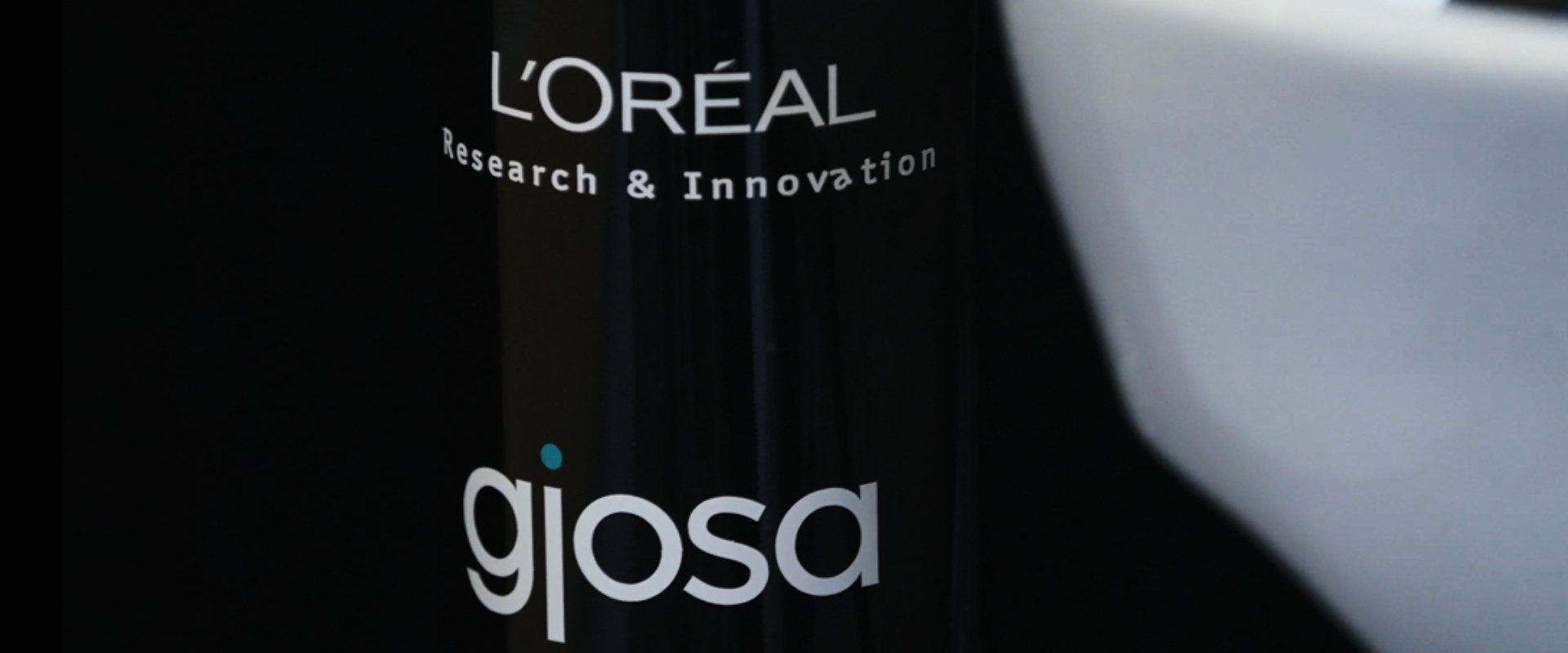 L&rsquo;Oréal water saver, sustainable haircare technology for the salon 