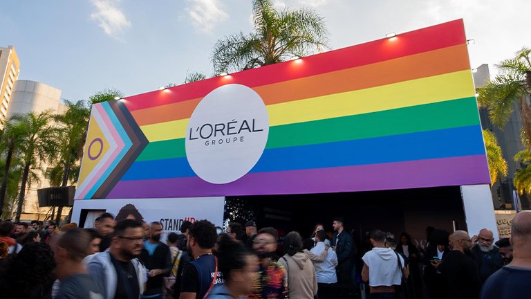 img parada lgbt loreal 3