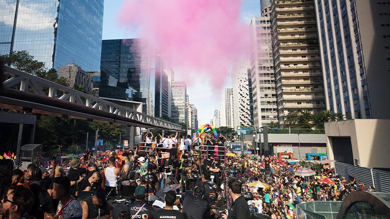 img parada lgbt loreal
