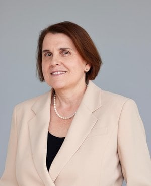 L'Oréal_Claudia-Felser_Portrait