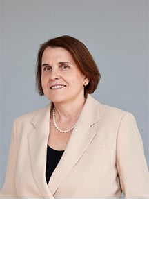PMCardImageLOralClaudiaFelserPortrait