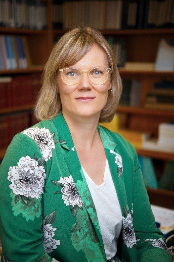 Dr Dorit Brixius