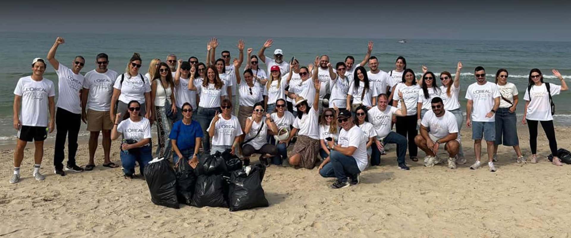 תמונה קבוצתית של כל המשתתפים ביום האזרחות הטובה