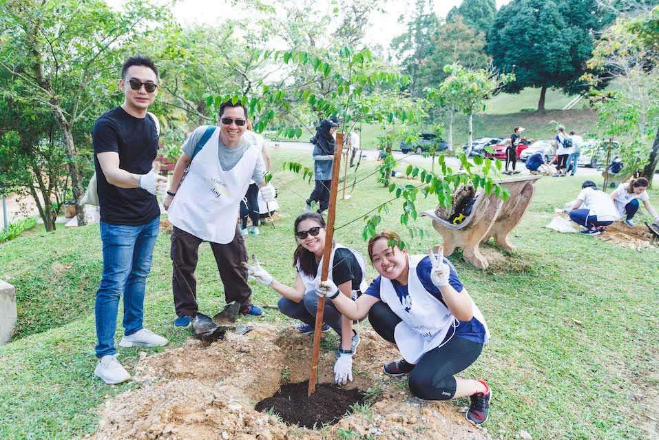Over 200 employees came together to plant tree for L'Oréal Malaysia Citizens Day 2019
