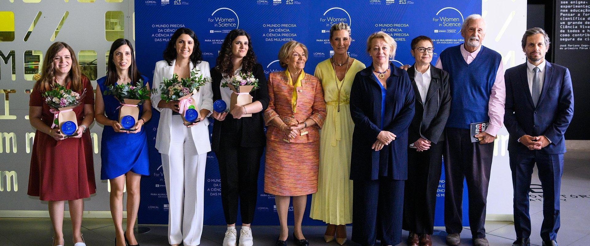 quatro mulheres distinguidas pelo trabalho na ciencia hero