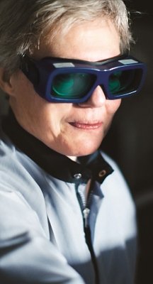 Anne L HuillierFWIS card1023