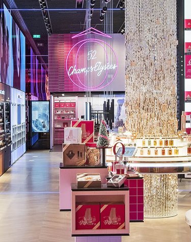 Lancome S Flagship On The Champs Elysees Where Technology Meets Beauty Lancome S Flagship On The Champs Elysees Where Technology Meets Beauty